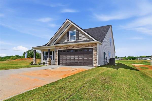 101 Crooked Tree DR, Gaffney, SC 29341