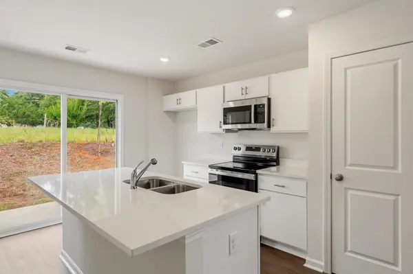 127 Cloverfield LN, Spartanburg, SC 29303