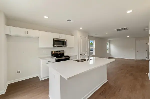 138 Cloverfield LN, Spartanburg, SC 29303