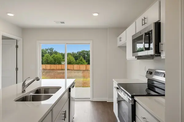 138 Cloverfield LN, Spartanburg, SC 29303