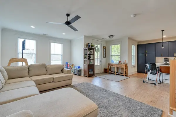 1216 N Pinot RD, Duncan, SC 29334