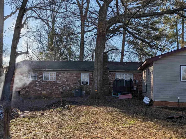 2042 Evergreen DR, Boiling Springs, SC 29316