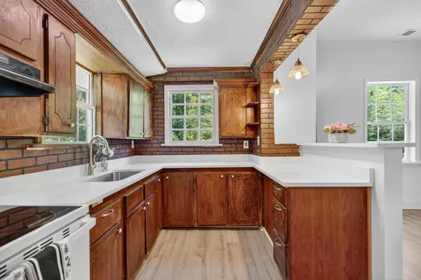 5 Texas ST, Honea Path, SC 29654-1741