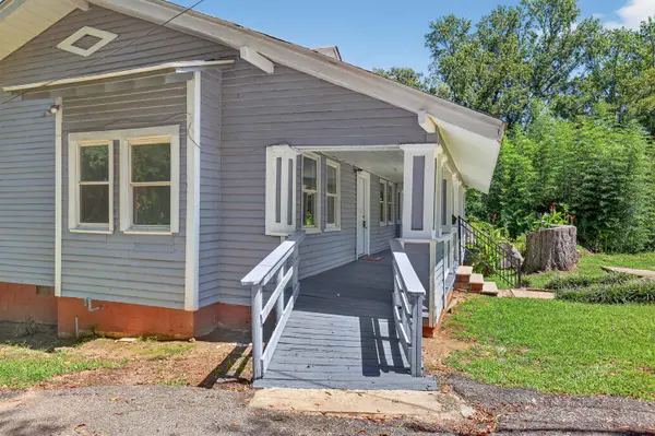 5 Texas ST, Honea Path, SC 29654-1741