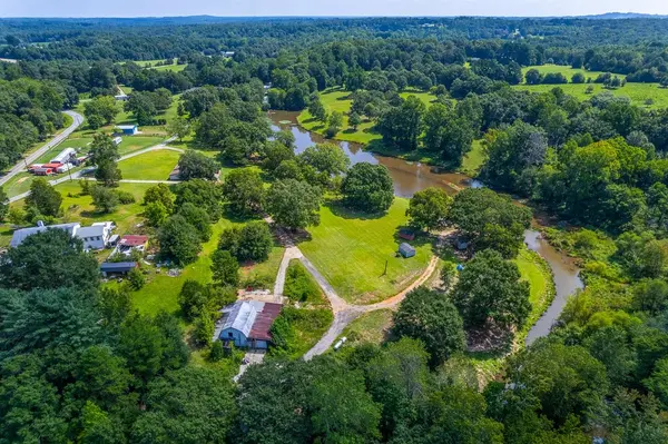 120 Rainey Mill RD, Campobello, SC 29322