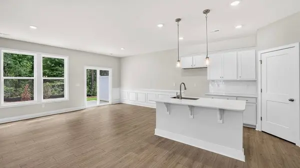 717 Lesbury LN, Spartanburg, SC 29301