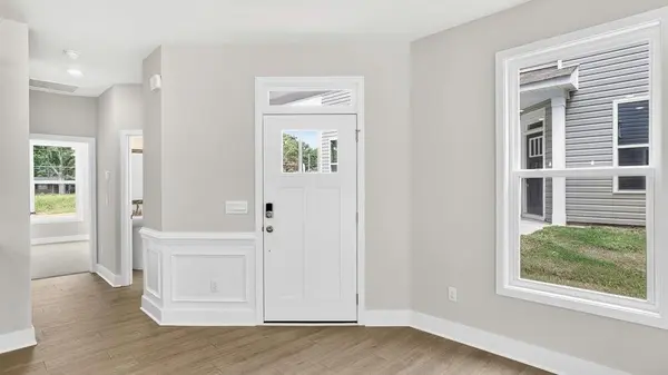 717 Lesbury LN, Spartanburg, SC 29301