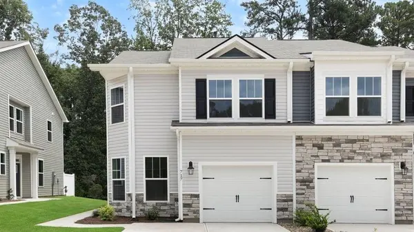 717 Lesbury LN, Spartanburg, SC 29301