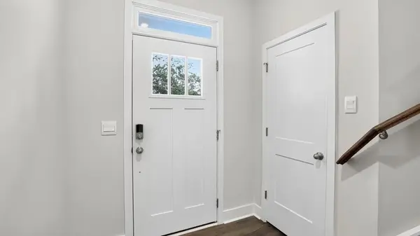 721 Lesbury LN, Spartanburg, SC 29301