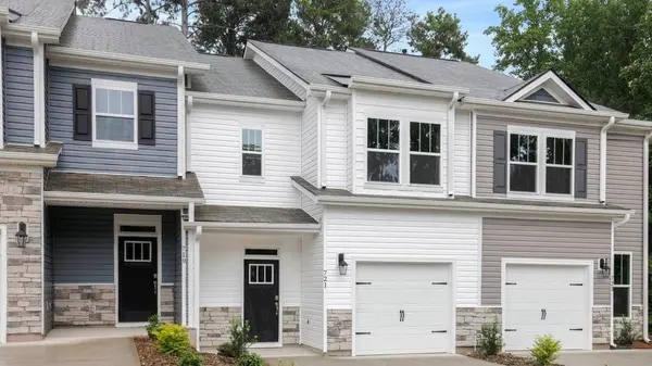 721 Lesbury LN, Spartanburg, SC 29301