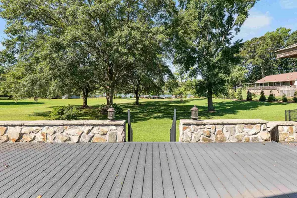 423 Coggins Shore RD, Inman, SC 29349