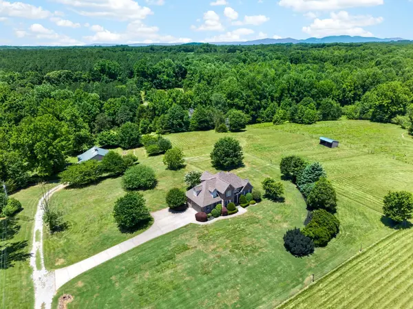 719 Hickory HOLW, Inman, SC 29349