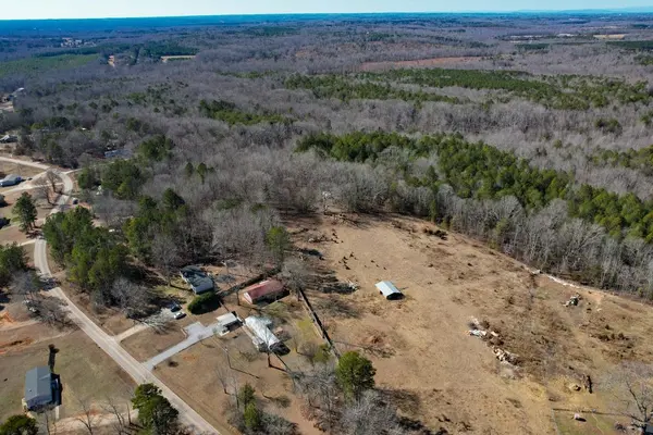 979 2 Mile Creek RD, Enoree, SC 29335