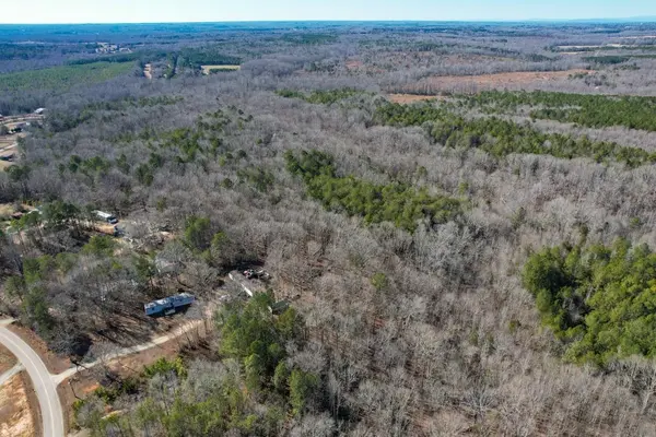 979 2 Mile Creek RD, Enoree, SC 29335