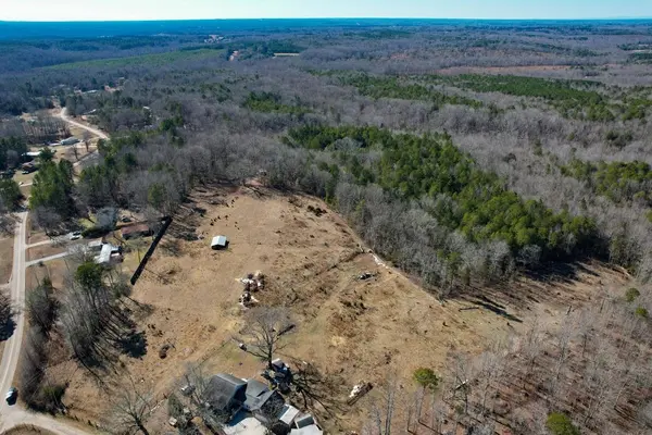 979 2 Mile Creek RD, Enoree, SC 29335