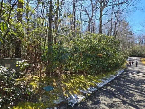 108 Hemlock TRL, Cleveland, SC 29635