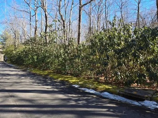 108 Hemlock TRL, Cleveland, SC 29635