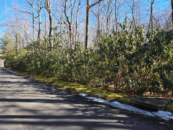108 Hemlock TRL, Cleveland, SC 29635