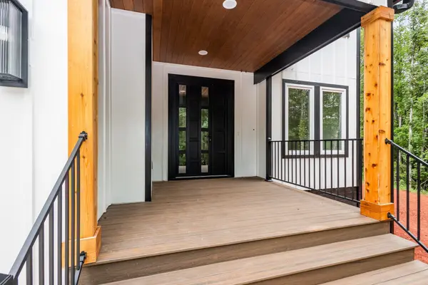115 Crest RD, Campobello, SC 29322