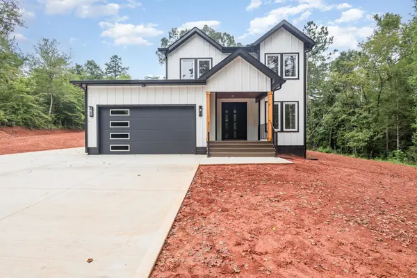 115 Crest RD, Campobello, SC 29322