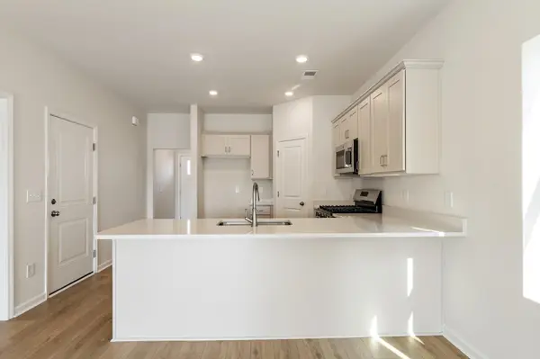 2332 Mill LOOP, Spartanburg, SC 29301