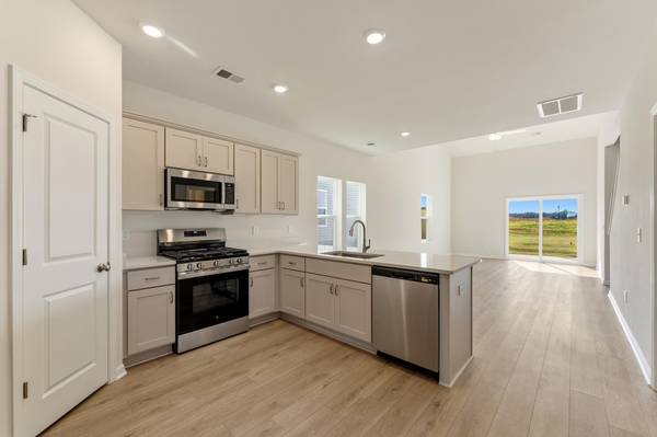 2332 Mill LOOP, Spartanburg, SC 29301