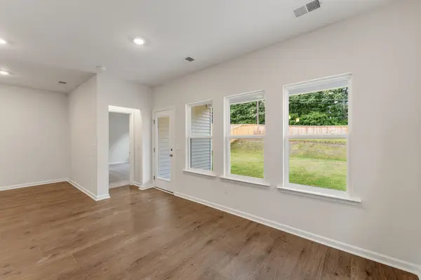 7047 New Horizons LN, Boiling Springs, SC 29316