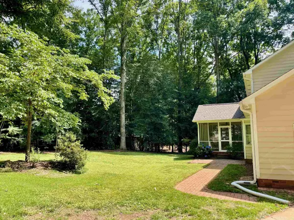 810 Somerset PL, Spartanburg, SC 29301