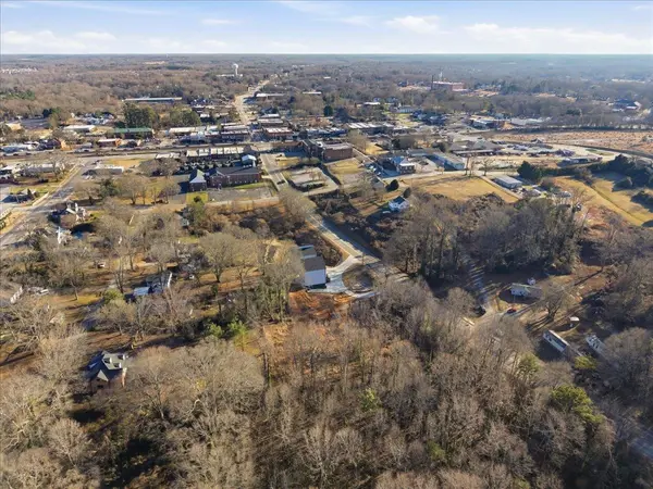 102 Hillcrest DR, Easley, SC 29640-2034