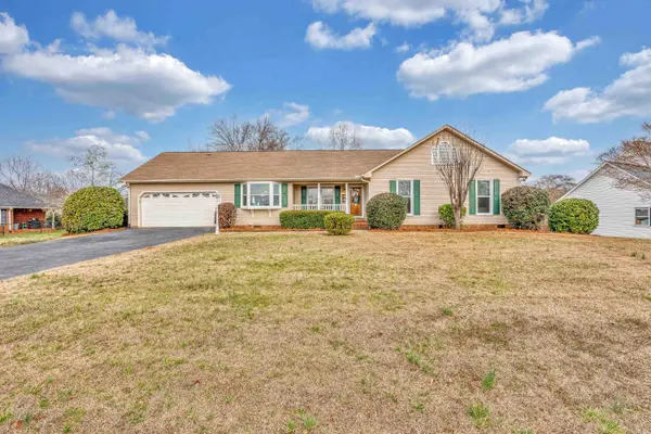 437 Cresthaven DR, Boiling Springs, SC 29316