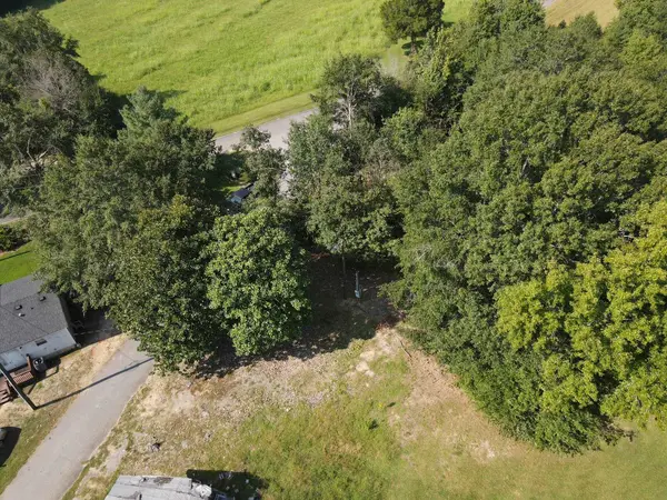 198 Barth RD, Campobello, SC 29322