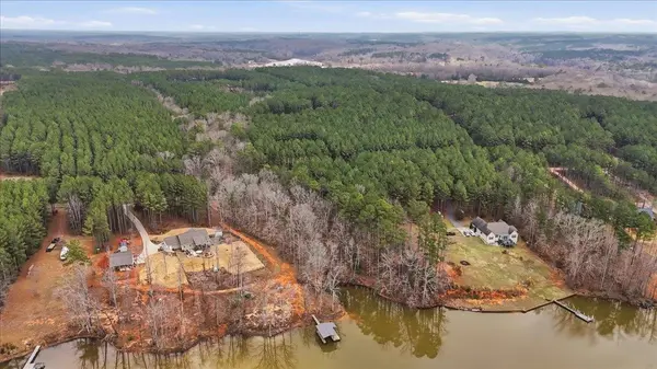 7 Southview DR, Iva, SC 29655
