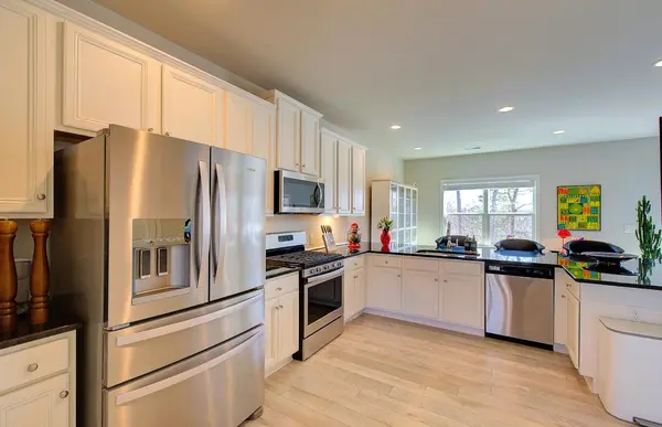 412 Jones Peak DR, Simpsonville, SC 29681