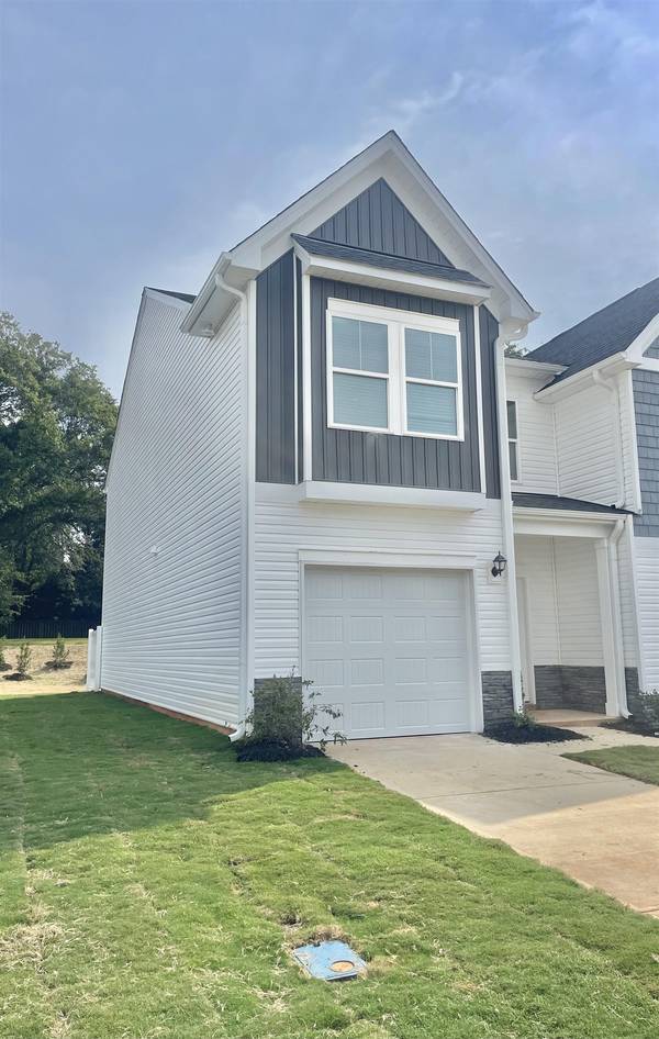 2044 Hillman WAY, Roebuck, SC 29376