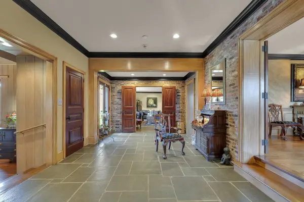 121 Montgomery DR, Spartanburg, SC 29302