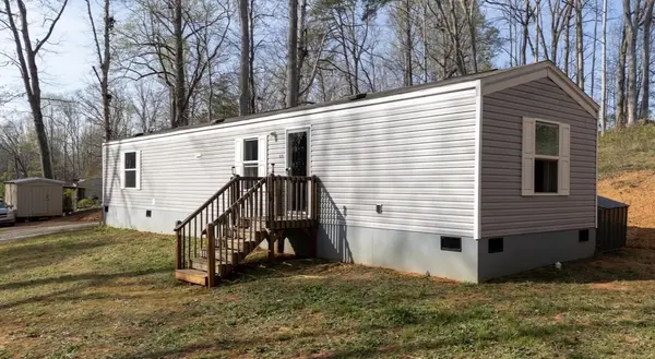 215 Jordan DR, Travelers Rest, SC 29690