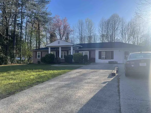 104 Rickert AVE, Landrum, SC 29356-1830