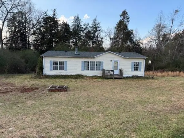 700 Christopher RD, Campobello, SC 29322