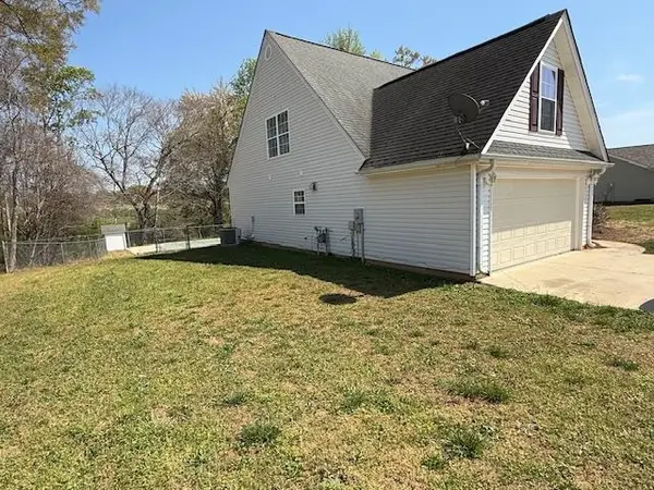 238 Waxberry CT, Boiling Springs, SC 29316