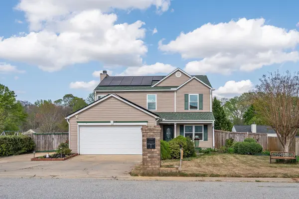 8 Single Oak CT, Fountain Inn, SC 29644