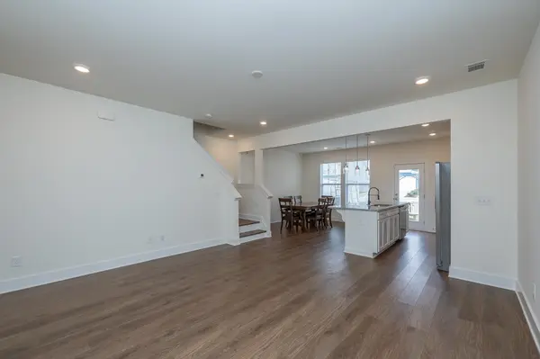 71 Mardale LN, Greenville, SC 29609