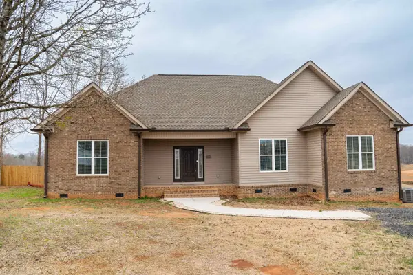 384 Cunningham RD, Woodruff, SC 29388