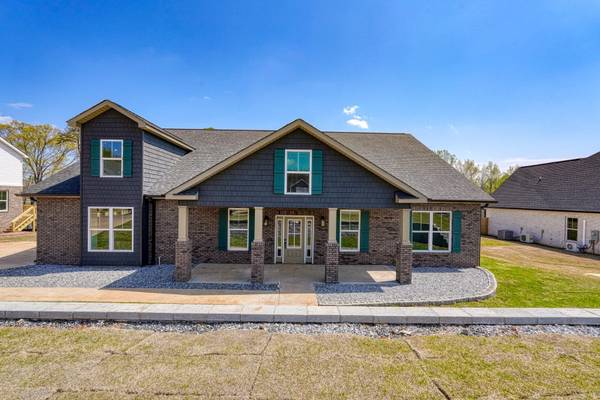 753 Ruby Golightly DR, Inman, SC 29349