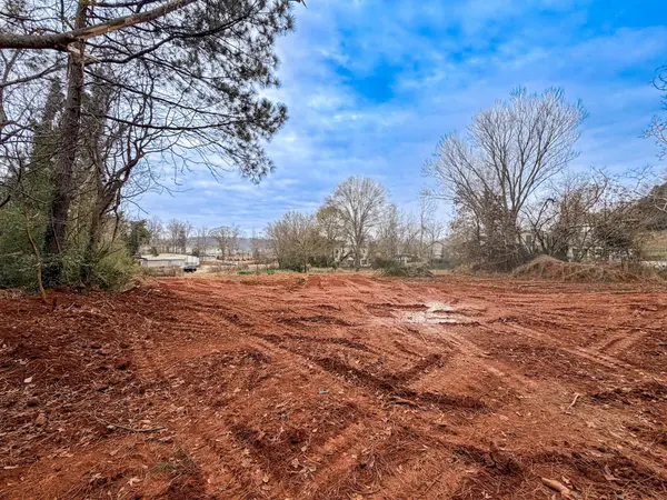 2723B Poinsett HWY, Greenville, SC 29609