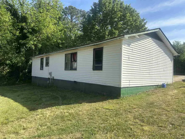 125 Camellia CIR, Gaffney, SC 29341