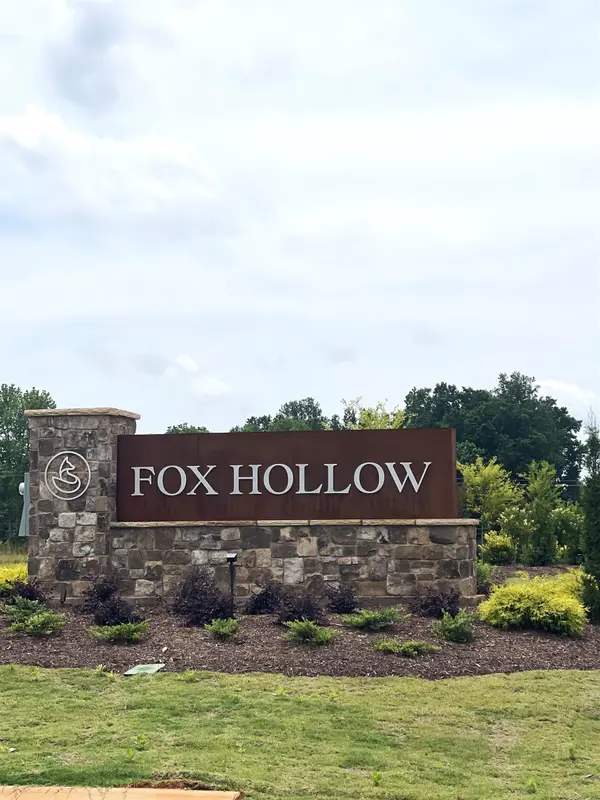 1216 Fox Hollow ST, Spartanburg, SC 29303