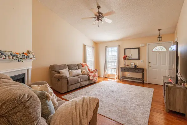 132 HIGH MEADOWS LN, Greer, SC 29651