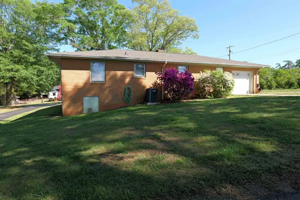 303 Inman RD, Lyman, SC 29365-1411