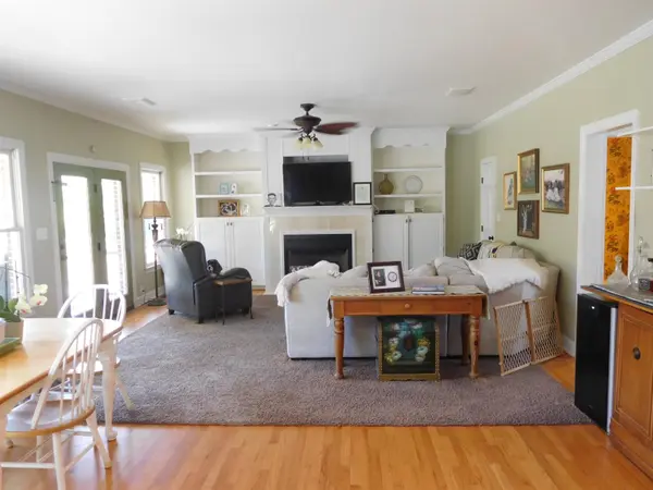 106 Hampton DR, Gaffney, SC 29341