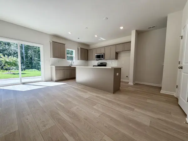 12135 Lansbury DR, Inman, SC 29349